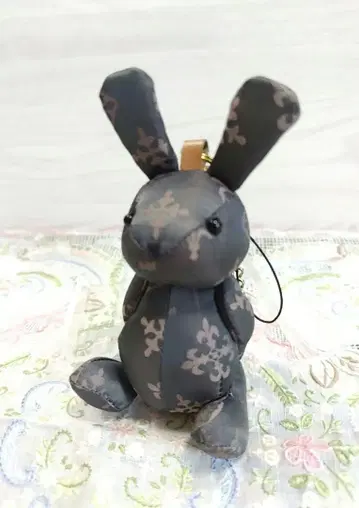 [새상품급] 러셋 백참 스트랩 토끼 브라운