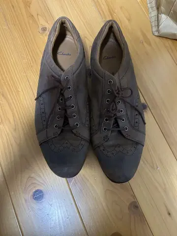 Clarks 클락스 브라운 가죽 신발 26cm 사이즈 8