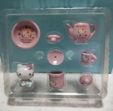 헬로키티 미니어처 티 세트
