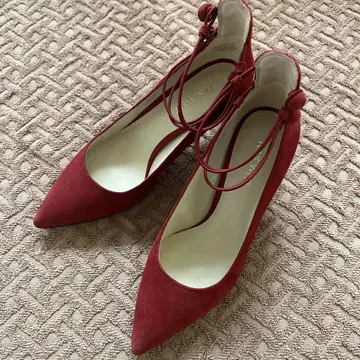 NINE WEST 레드 스웨이드 스틸레토 펌프스 23cm
