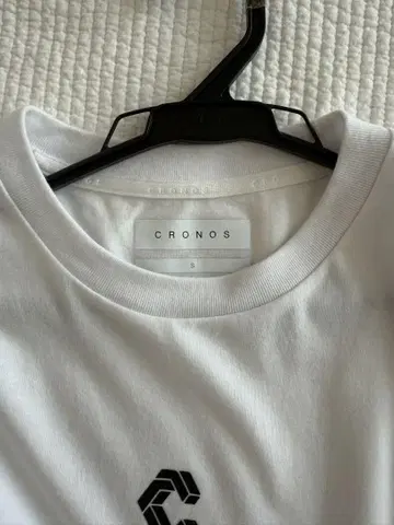 CRONOS 화이트 T셔츠 S 사이즈