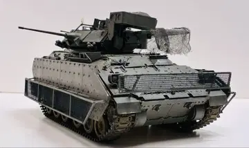 타미야 1/35 M2A2 ODS 완성품 장갑차 탱크 모형 우크라이나