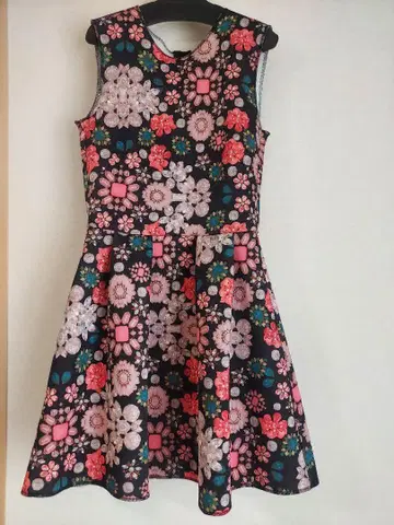 H&M 플라워 프린트 슬리브리스 원피스 S