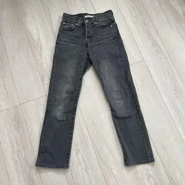 WEDGIESTRAIGHT 그레이 데님 25 LEVI'S