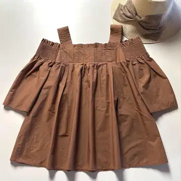[새상품급] Spick and Span 스픽 앤 스팬 셔링 블라우스