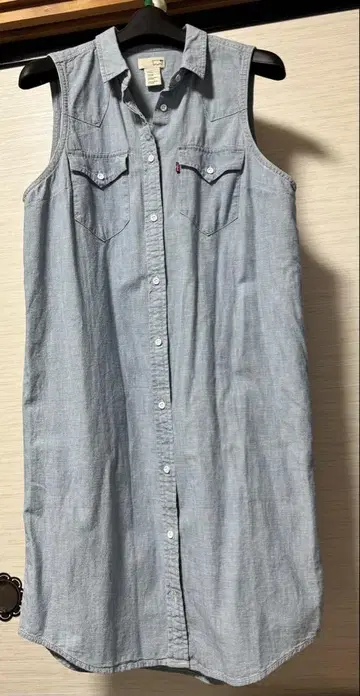 Levi's 슬리브리스 데님 셔츠