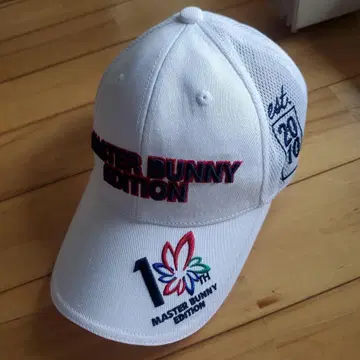 MASTER BUNNY EDITION 10주년 기념 캡