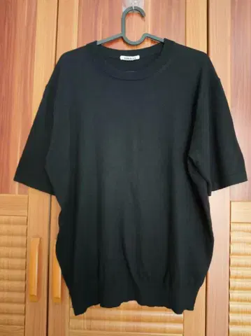 AURALEE HARD TWIST CASHMERE KNIT TEE