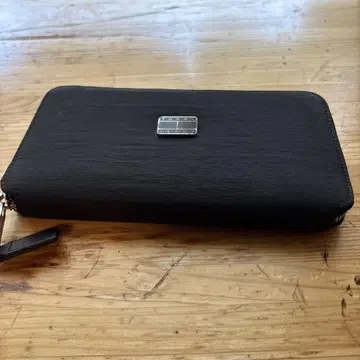 TOMMY HILFIGER 블랙 가죽 장지갑