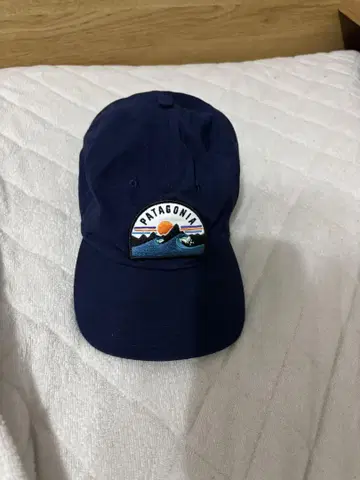 Patagonia 네이비 캡 로고 자수