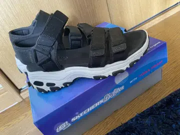 SKECHERS D-Lites 블랙 샌들 22cm