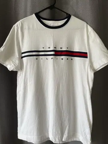 TOMMY HILFIGER 티셔츠