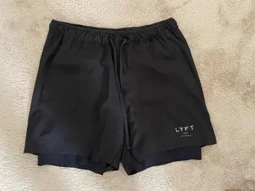 LYFT 블랙 숏팬츠 L 사이즈