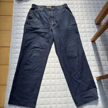 LANCEL 와이드 스트레이트 데님 33인치