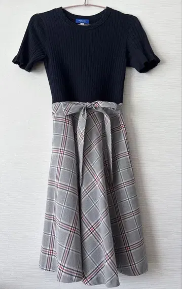 BLUE LABEL CRESTBRIDGE 반팔 니트 원피스 36