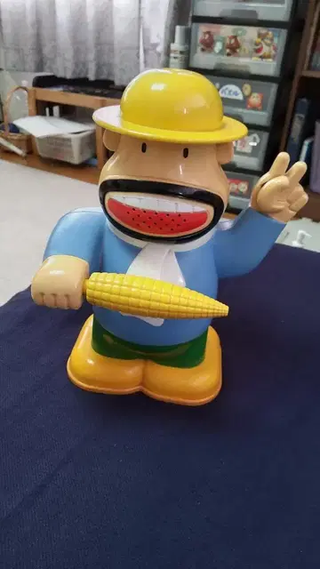 컬 아저씨 저금통