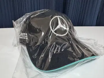 MERCEDES-AMG PETRONAS F1 친필 사인 캡