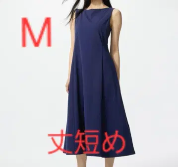유니클로 울트라 스트레치 에어리즘 원피스 슬리브리스 기장 짧은 M 네이비