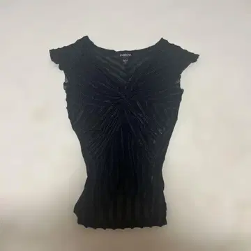 bebe 블랙 슬리브리스 티셔츠