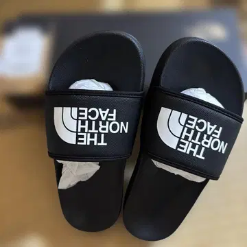 THE NORTH FACE 블랙 샌들