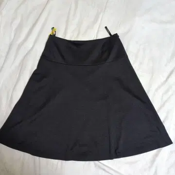 TRANS WORK 블랙 플레어 스커트 40