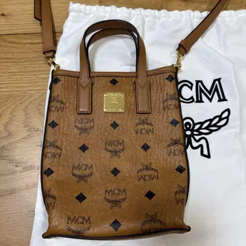 MCM 브라운 가죽 숄더백