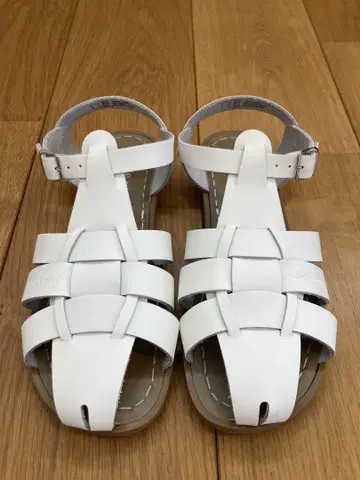 솔트워터 샤크 샌들