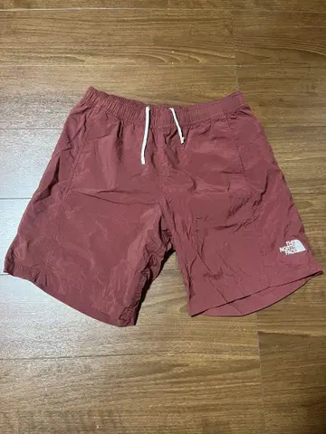 THE NORTH FACE 와인 레드 숏팬츠