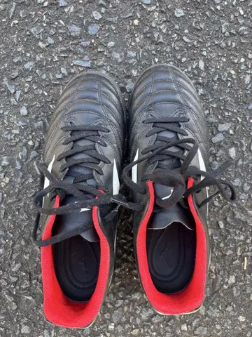 Mizuno 모렐리아 네오 축구화 블랙/레드 24.5