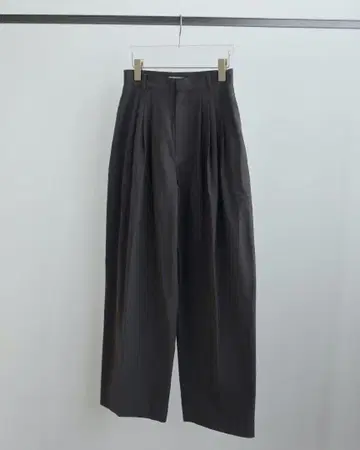 anuke 체크 턱 팬츠 네이비
