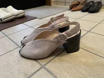 INTER-CHAUSSURES 그레이 오픈토 샌들 35