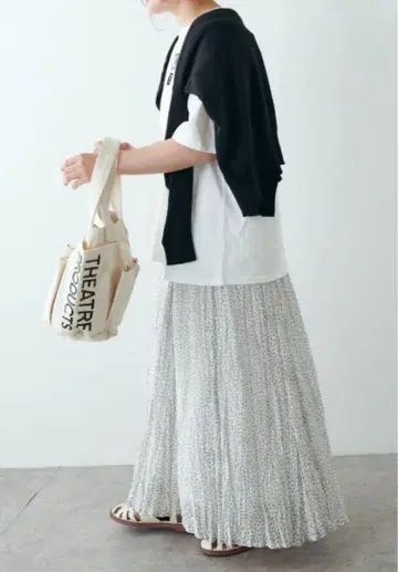 pual ce cin 미니 꽃무늬 스커트