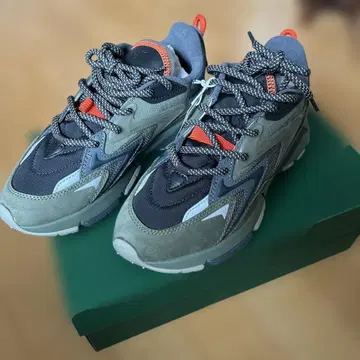 라코스테 LACOSTE 스니커즈