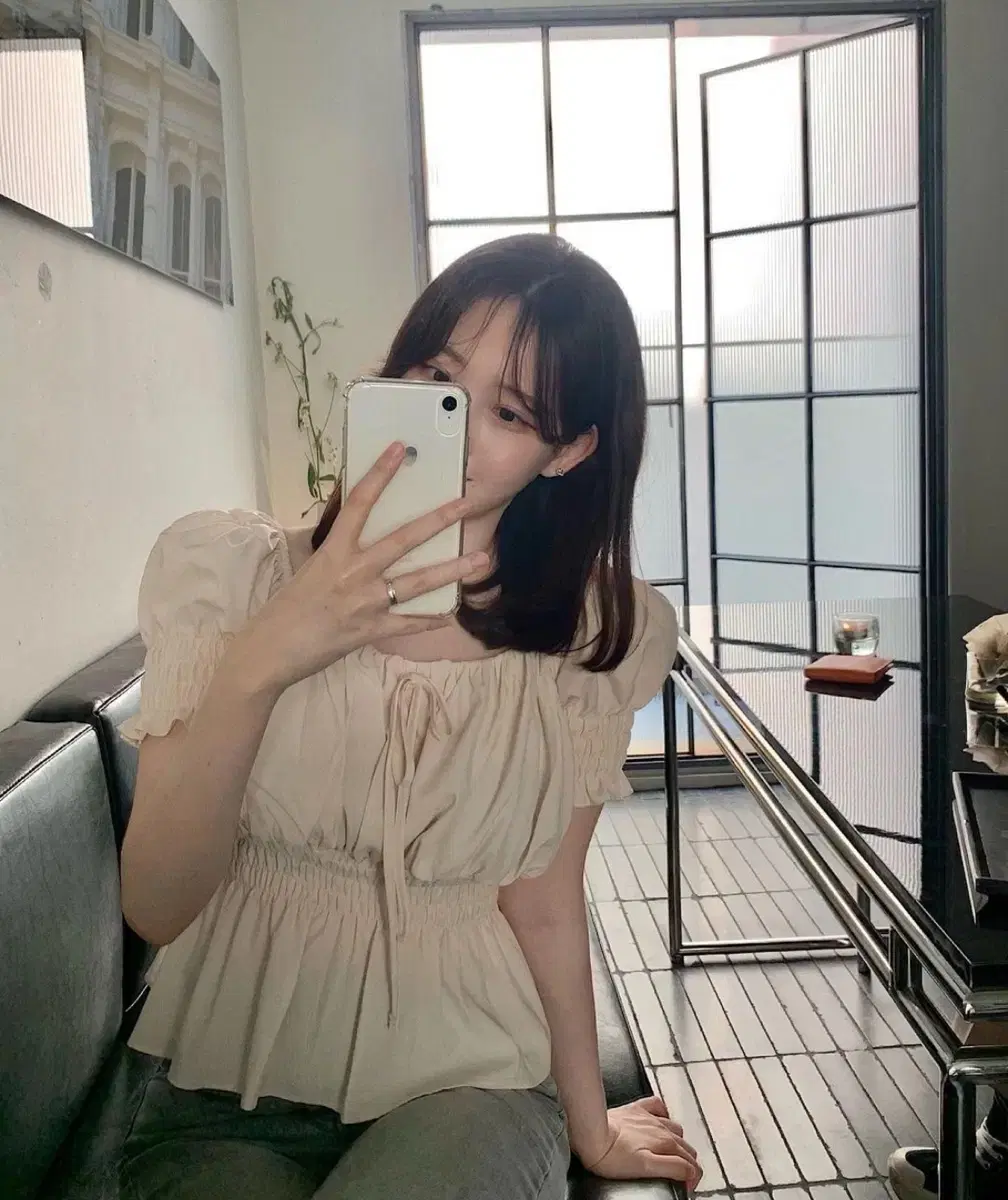 Sofvi Shirring Short Sleeve Blouse (Candy bl)