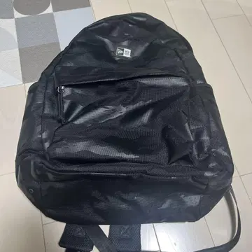 뉴에라 블랙 메쉬 백팩