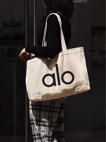 alo 토트백 베이지 로고