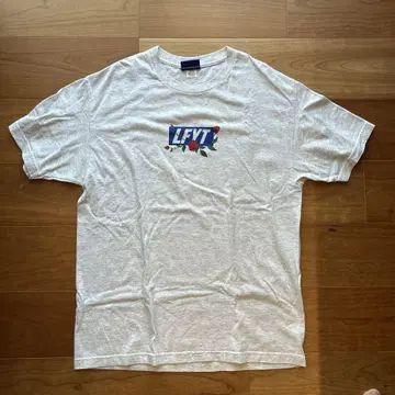 라파예트 LFYT 그레이 티셔츠 L 사이즈 로즈 로고
