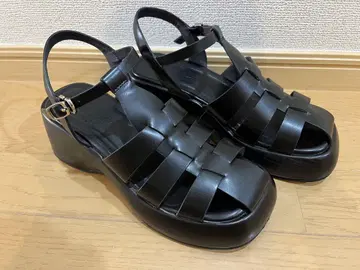 르탈론 타쿠보 카린 콜라보