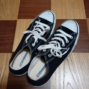 CONVERSE 블랙 로우컷 스니커즈