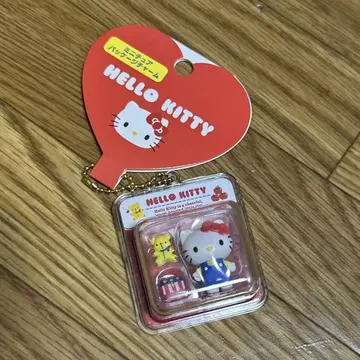 산리오 캐릭터즈 미니어처 패키지 참 헬로키티