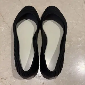 블랙 스트레치 플랫 레인 신발