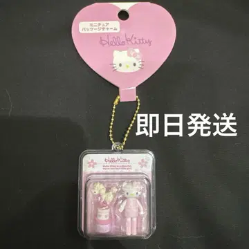 산리오 캐릭터즈 미니어처 패키지 참 헬로키티 다리가 긴 버전