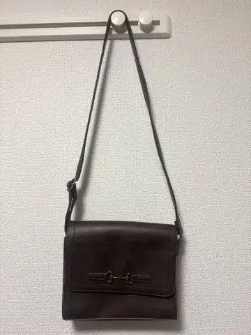 앤티크 플랩 백 브라운