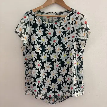 TSUMORI CHISATO 일본제 뒤 디자인 이소재 절개 넉넉한 상의