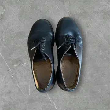 Dr. Martens 블랙 가죽 잉글랜드 제