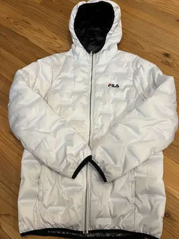 FILA 후드 부착 화이트 다운 자켓