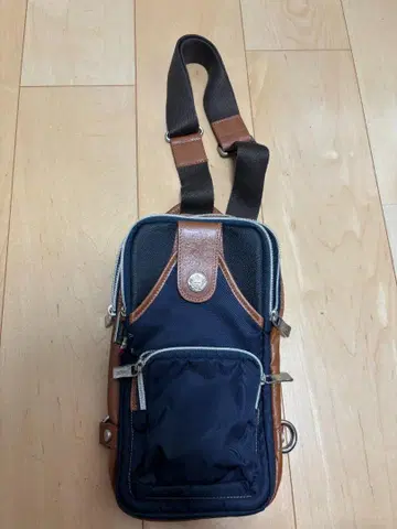 오로비안코 OROBIANCO 바디백