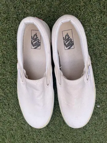Vans Slip-On 화이트 스니커즈