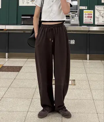 feepur 분또 커브 이지 팬츠 브라운 M