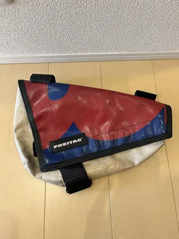 FREITAG 나이트라이더